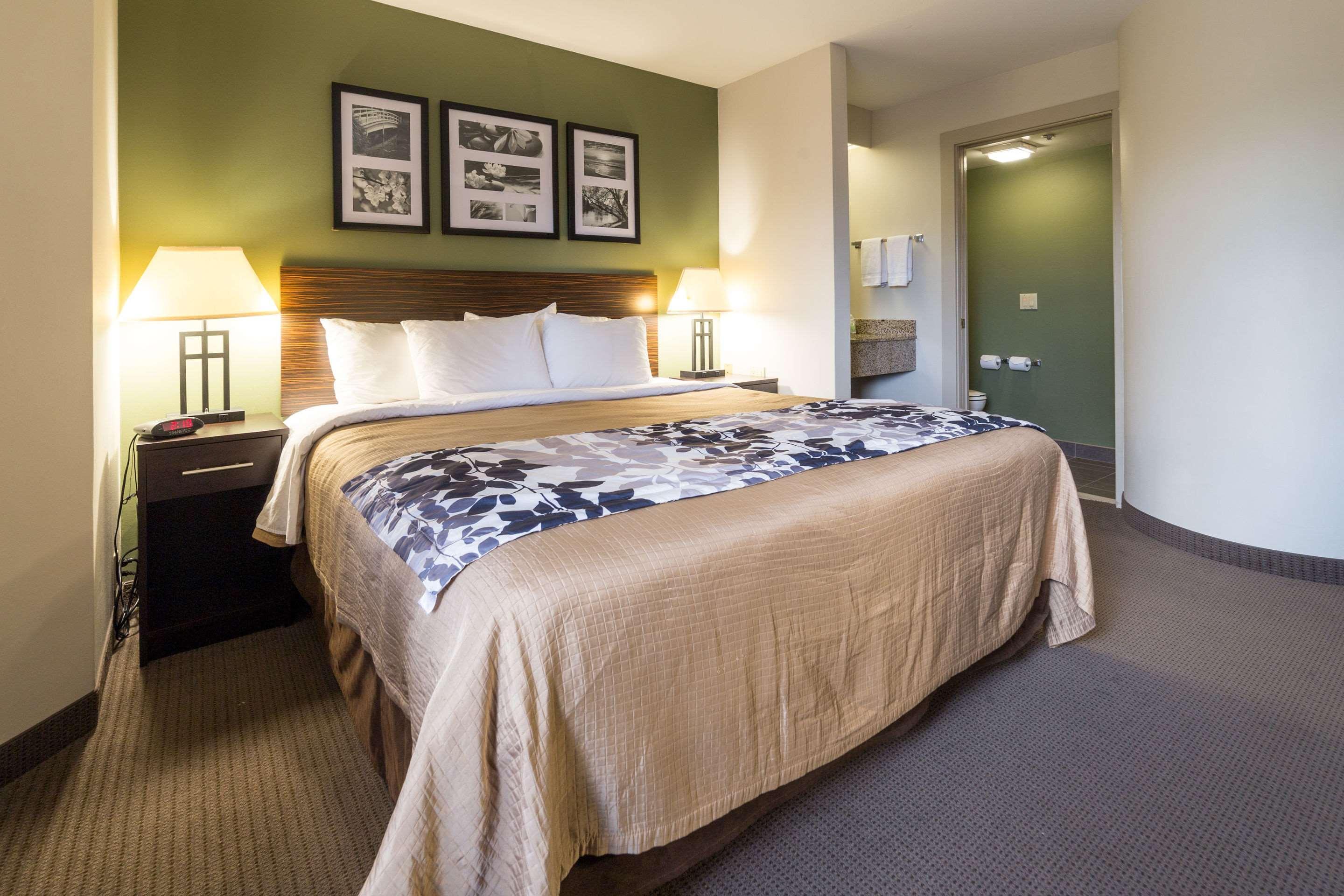 Sleep Airport Hotel