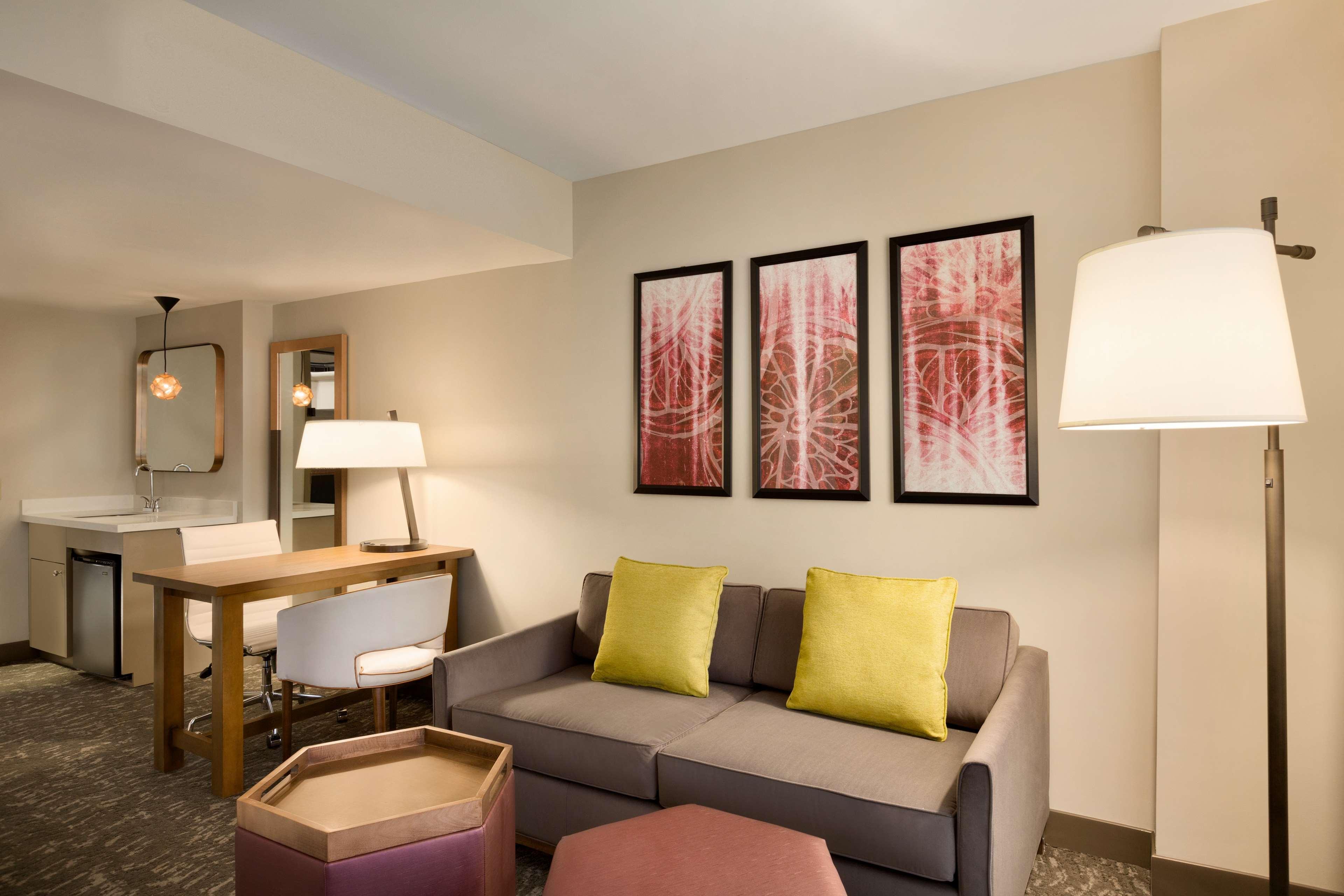 Embassy By Hilton Downtown North Hotel 3*