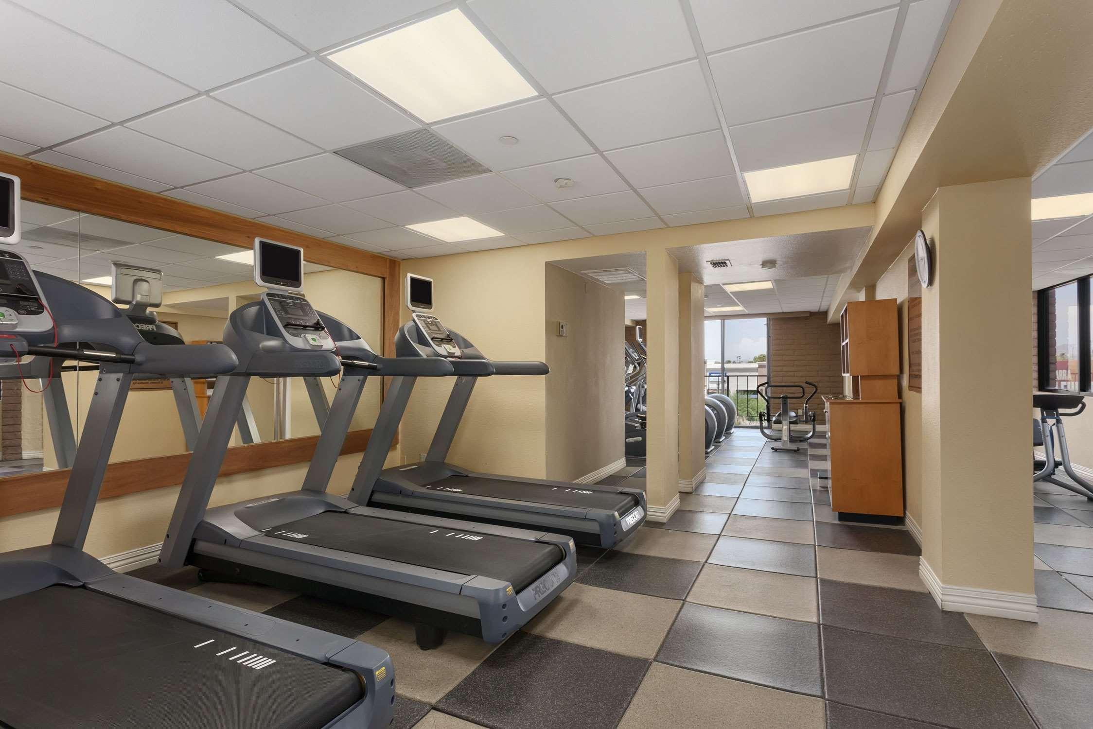 6 Phoenix, Az - Sky Harbor Hotel 2*