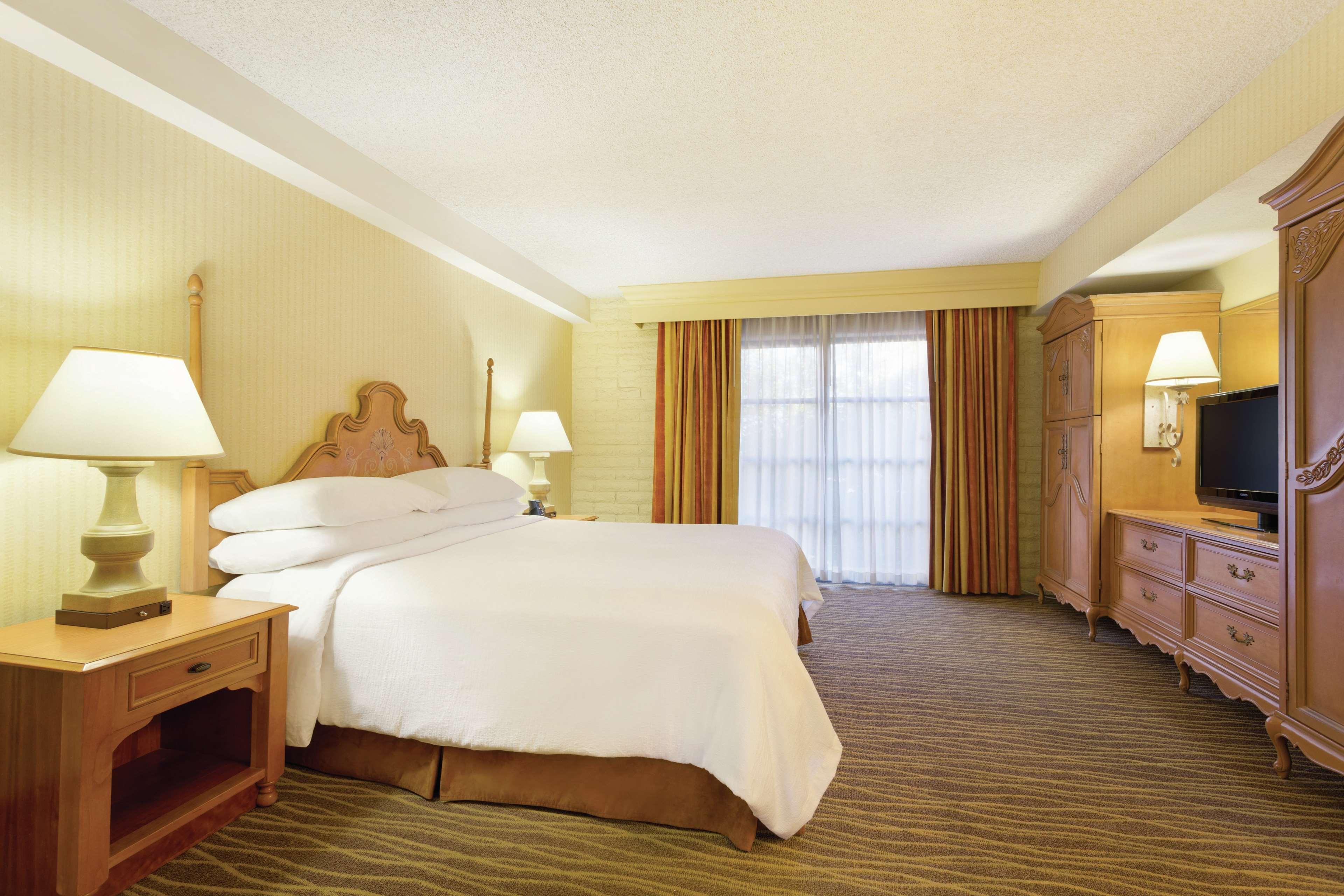 6 Phoenix, Az - Sky Harbor Hotel 2*