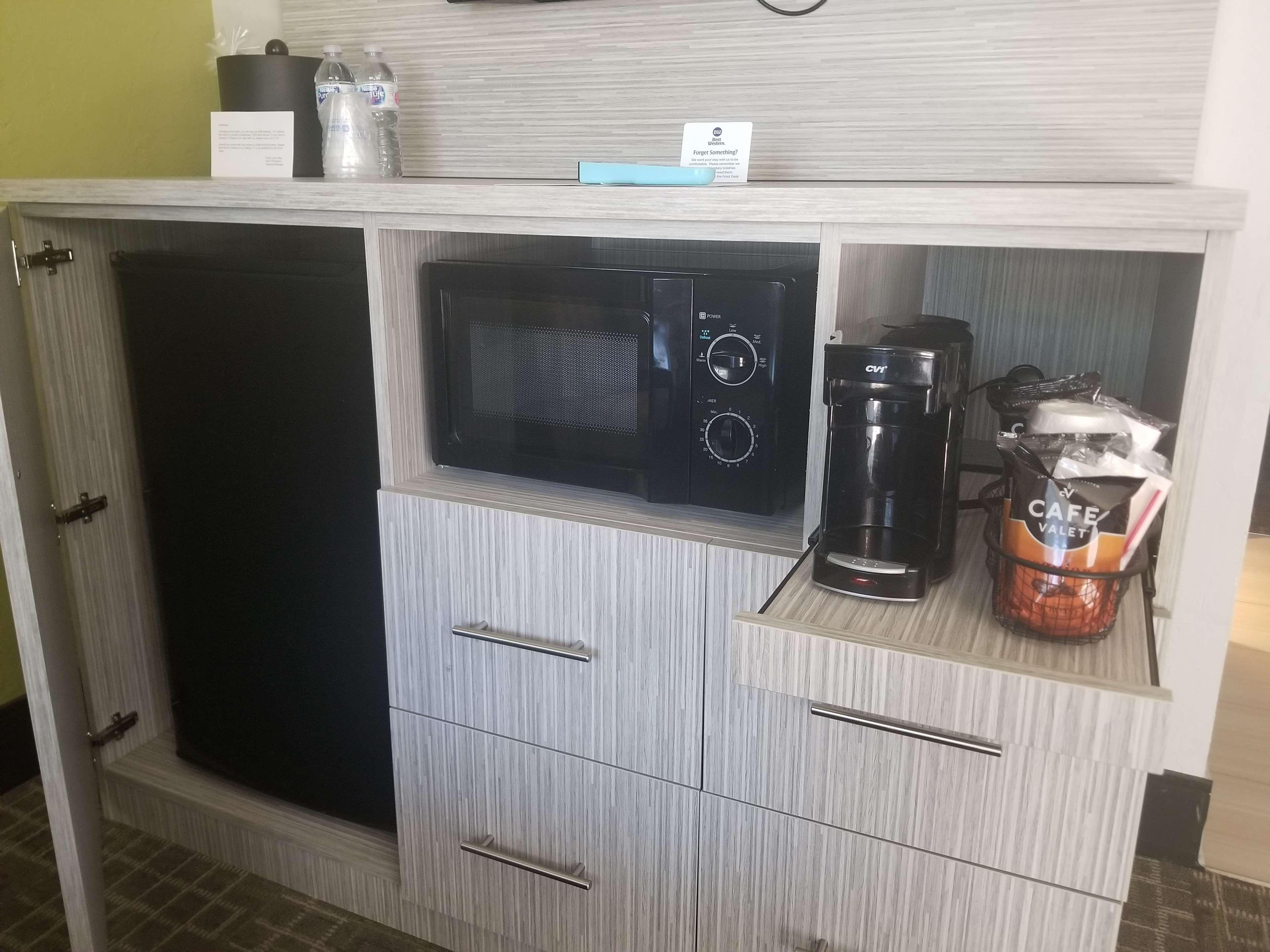 Western Innsuites &