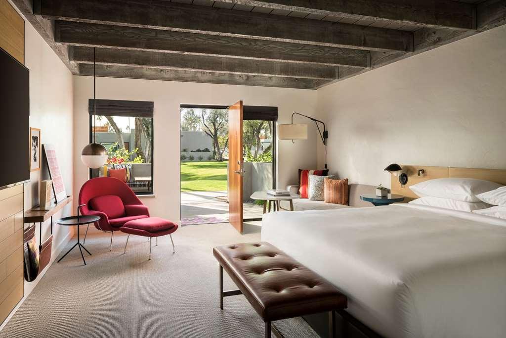 Greentree West Hotel 3*