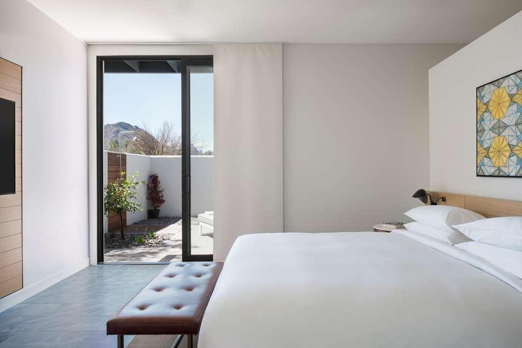 Greentree West Hotel