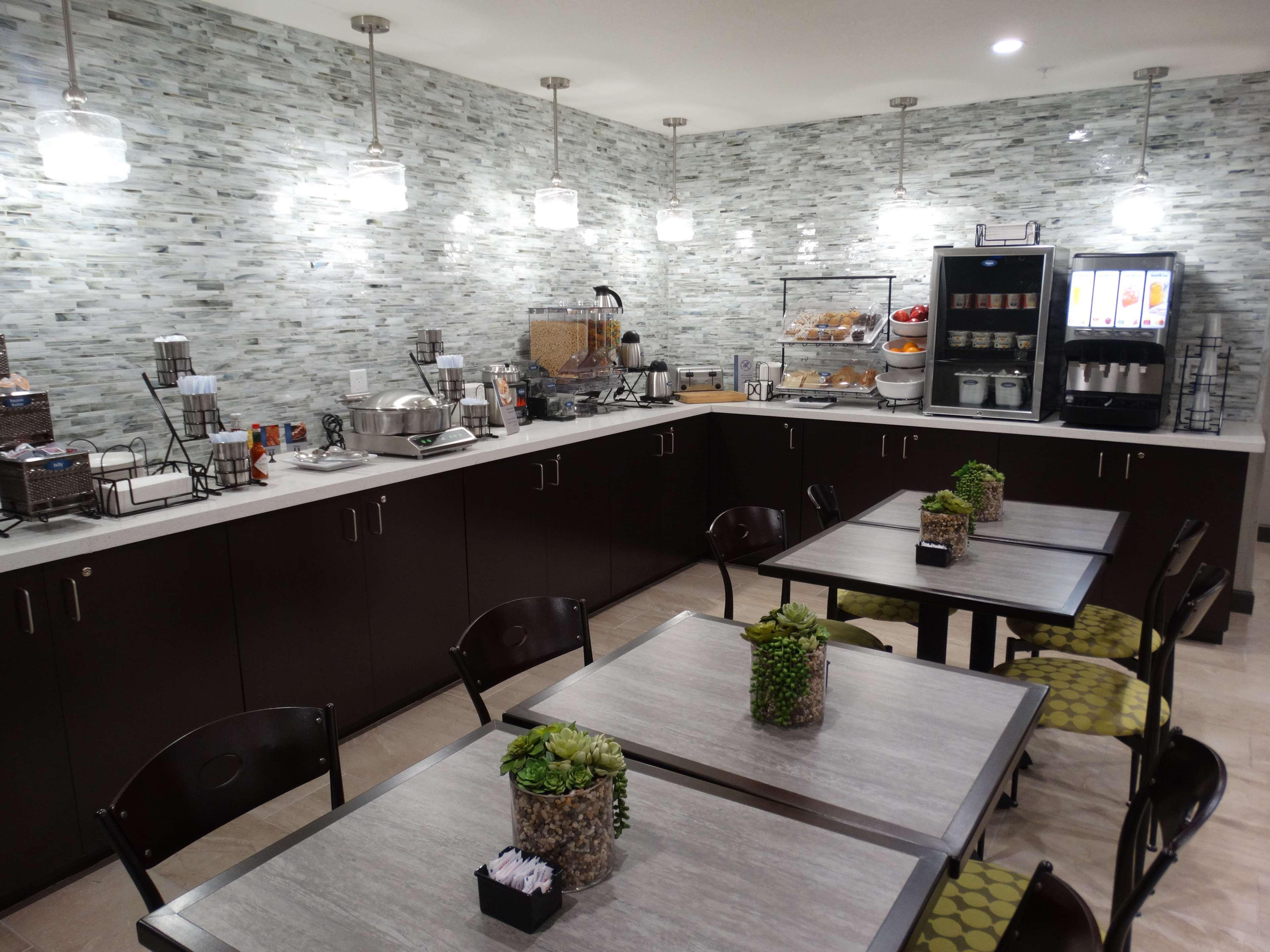 Western North Hotel 3*