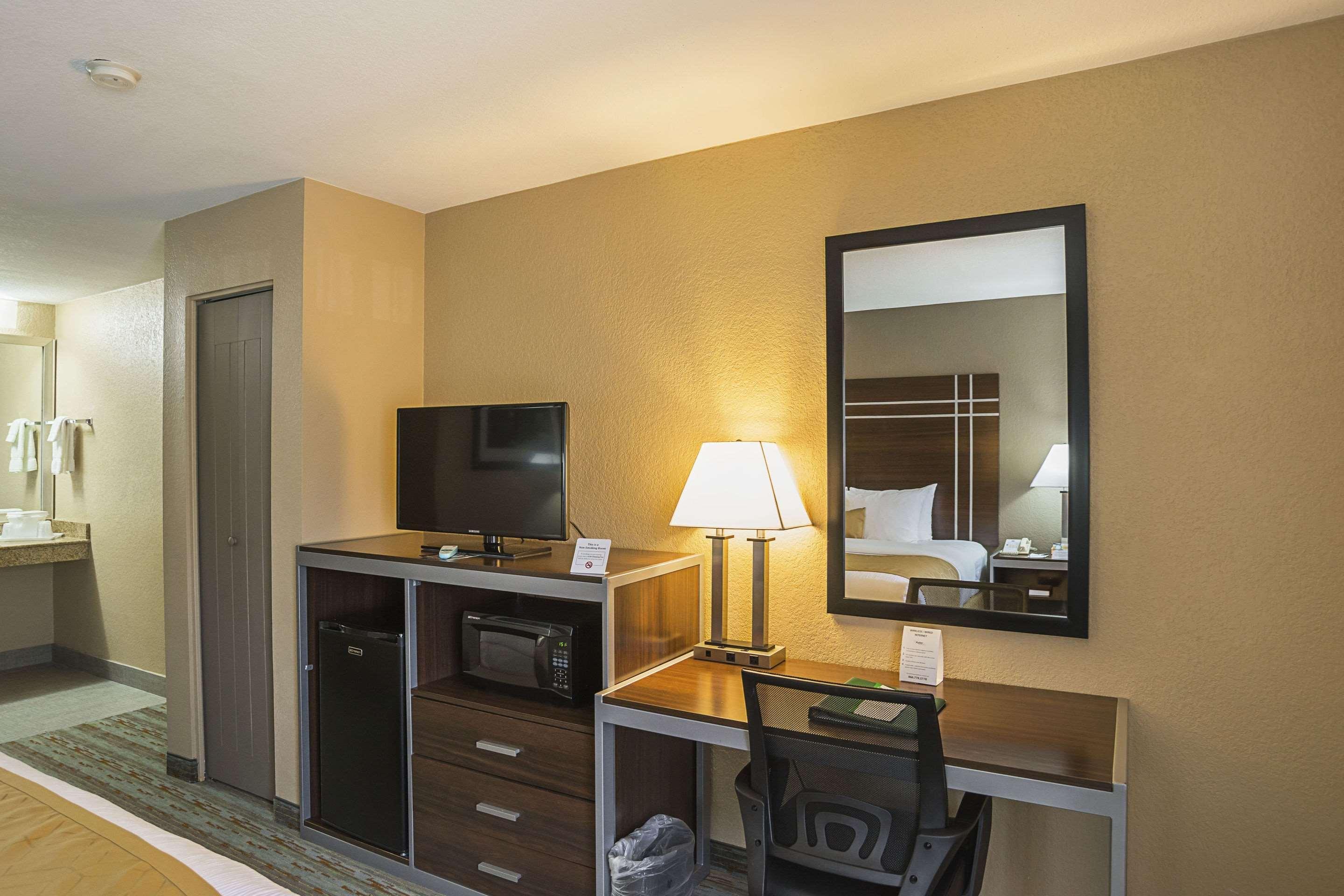 Hotel Quality North I-17 Phoenix
