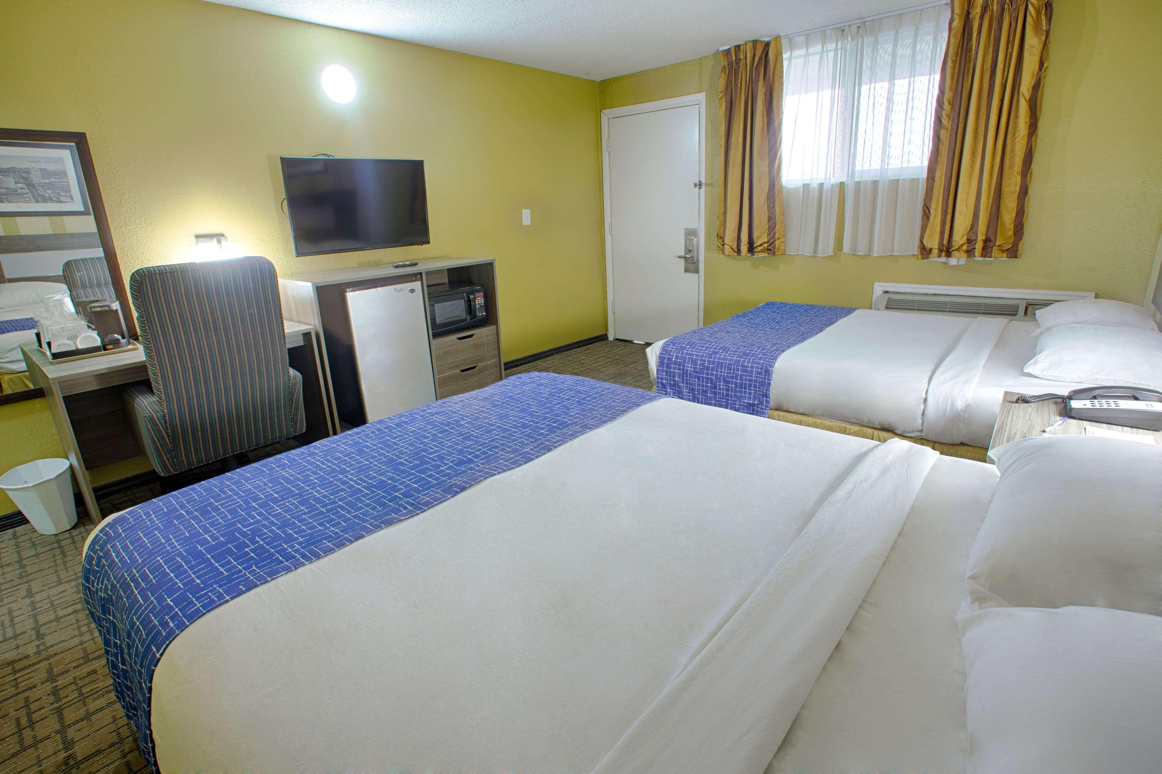Center Downtown Motel 2*