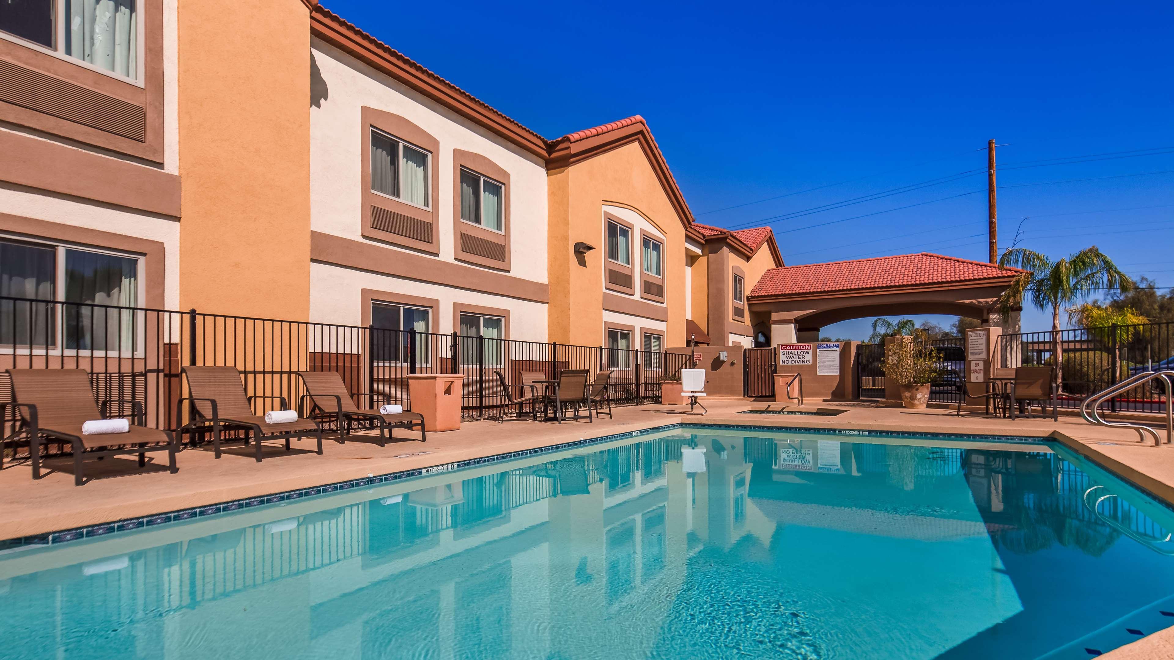Western Tolleson 3* Phoenix