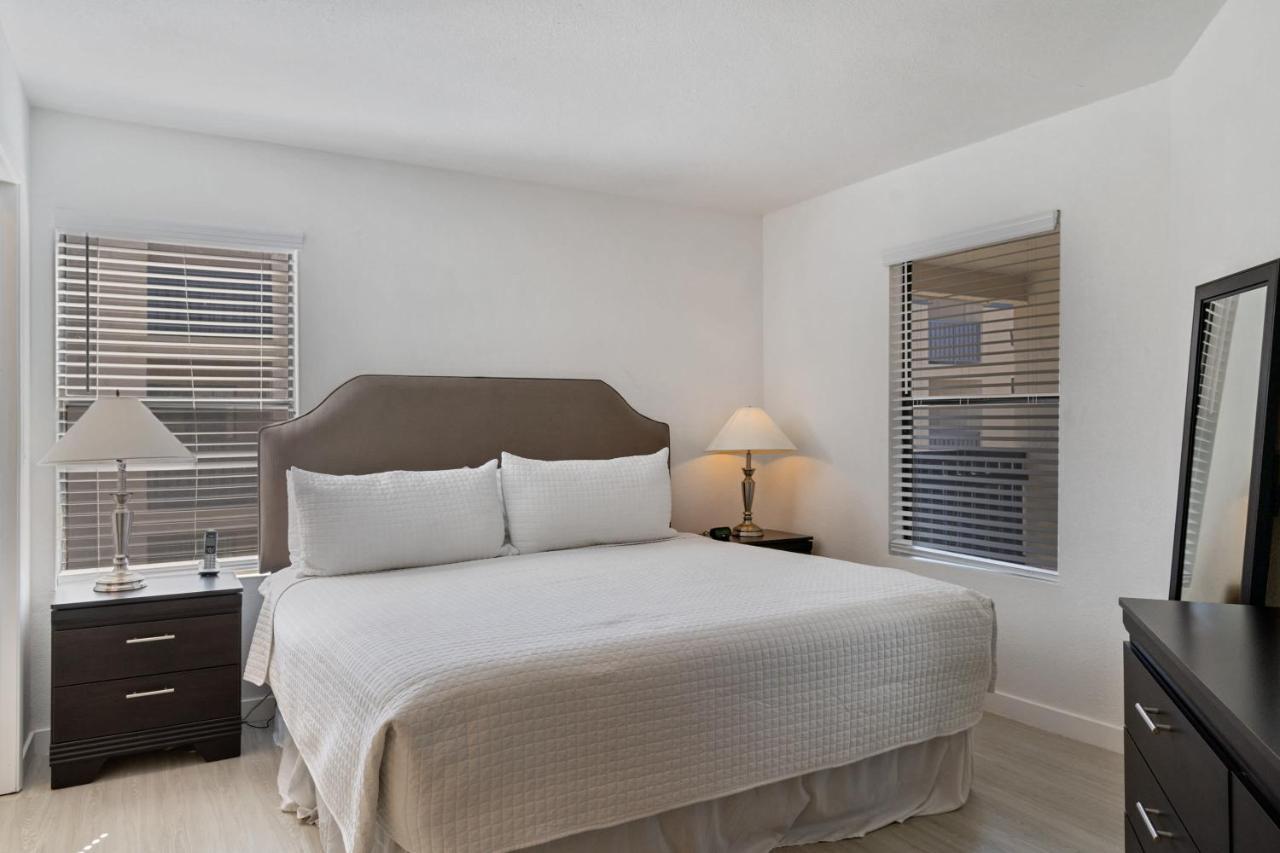 Newly Renovated 2br W Pool By Gia Apartment Phoenix