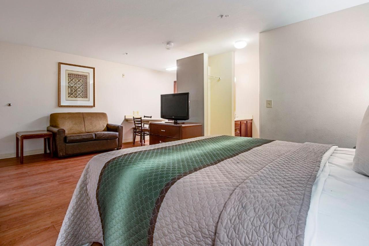 Motel Hometowne By Red Roof - Black Canyon Highway Phoenix