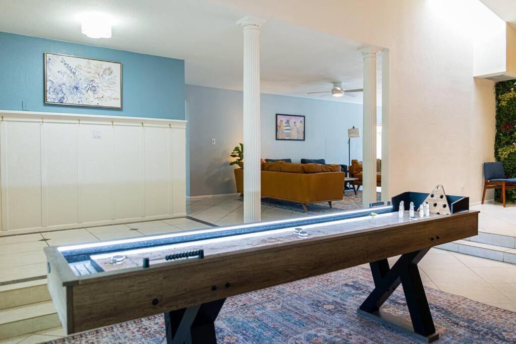 Sunnyside Of Life Retreat: Serene 5 Bedroom With Pool Casa de férias Phoenix