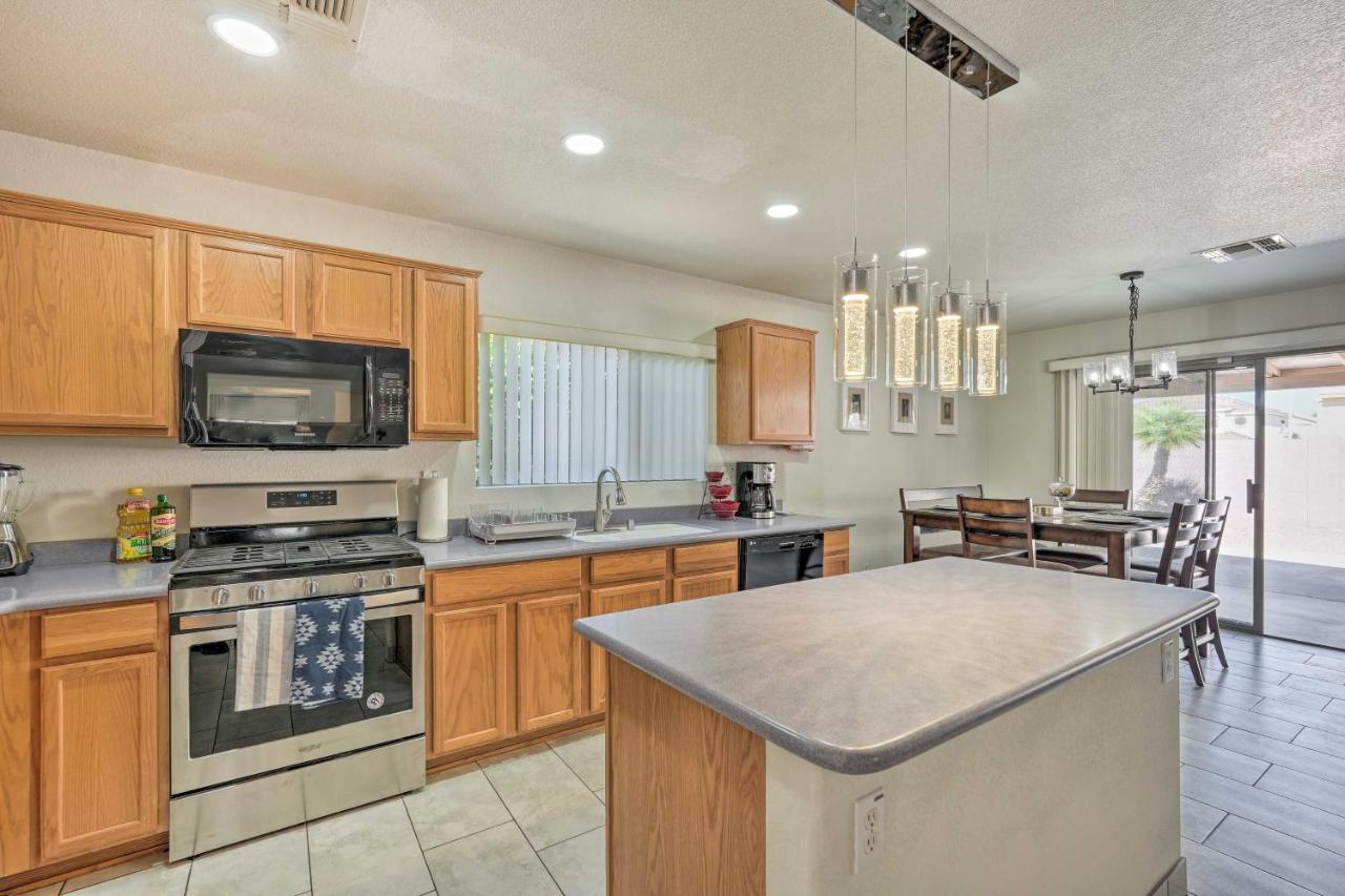 Holiday home With Patio, 2 Mi To State Farm Stadium