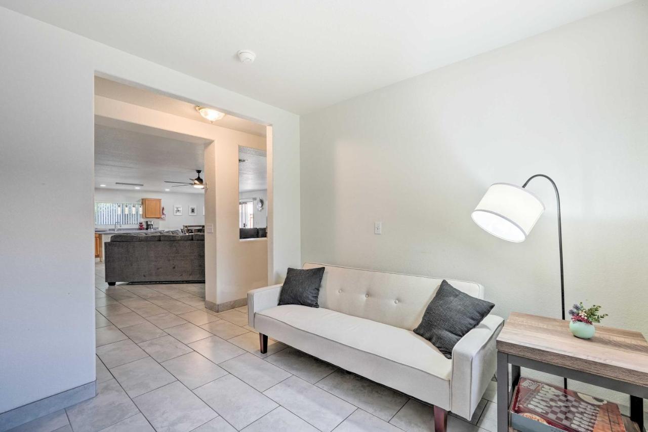 With Patio, 2 Mi To State Farm Stadium Holiday home Phoenix