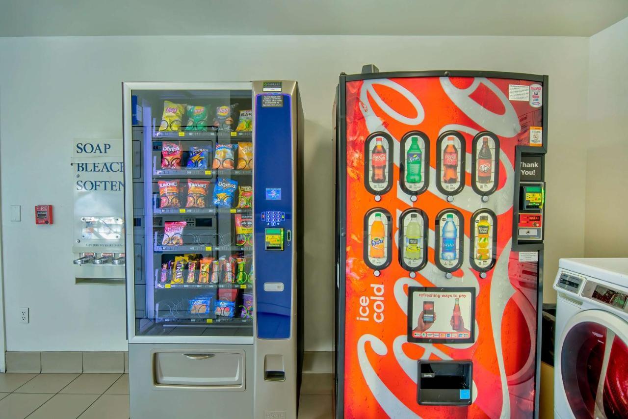 6-phoenix, Az - Deer Valley Hotel