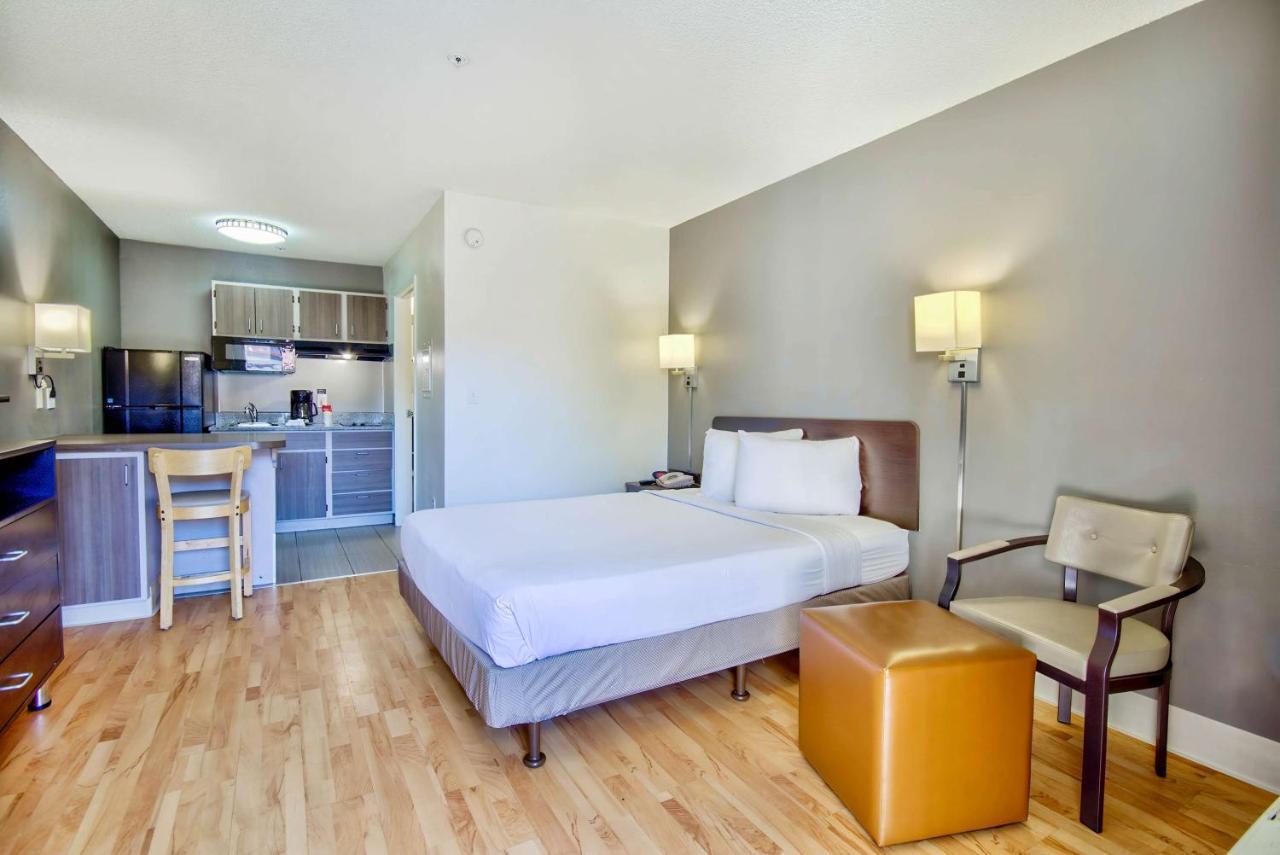 6-phoenix, Az - Deer Valley 2*