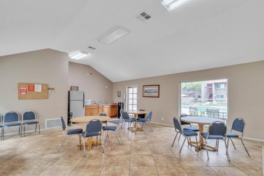 Sw Arizona Decorated 1 Bedroom Pool/hot Tub Apartment