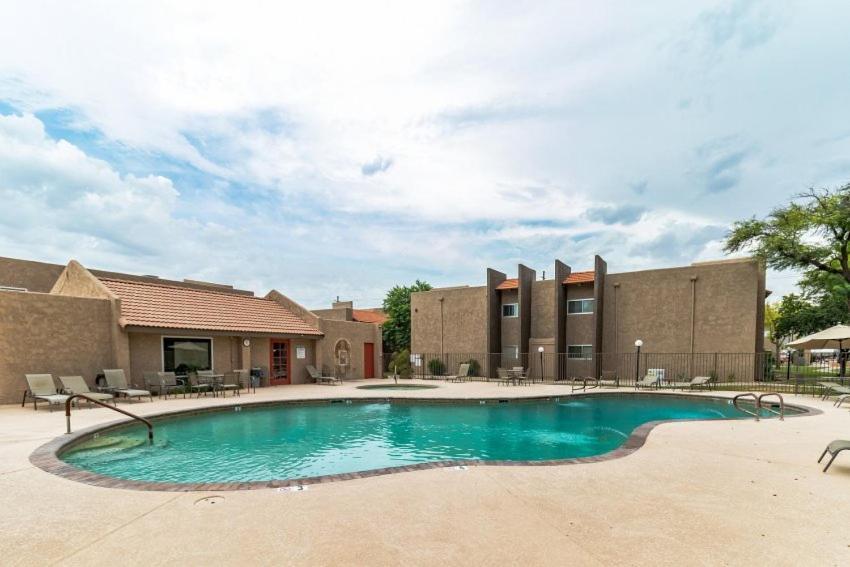 Sw Arizona Decorated 1 Bedroom Pool/hot Tub Apartment