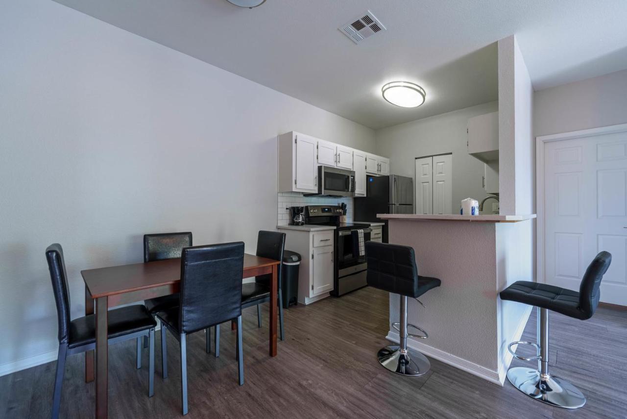 Chic 2br At Lookout Mountain By Gia *