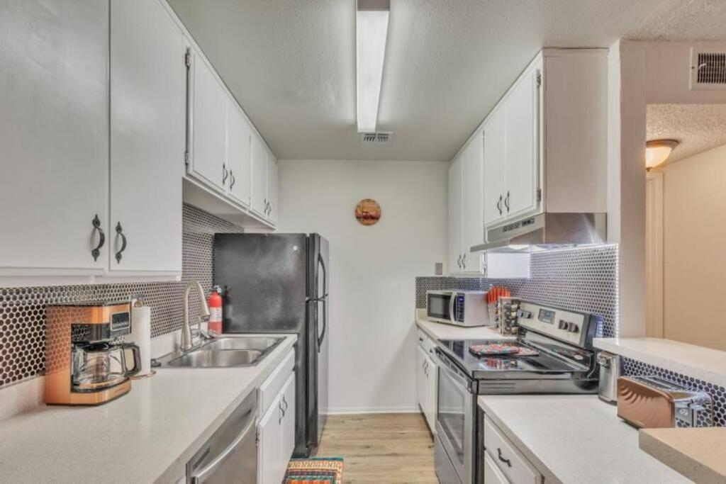 Sw Arizona Decorated 1 Bedroom Pool/hot Tub Apartment Phoenix
