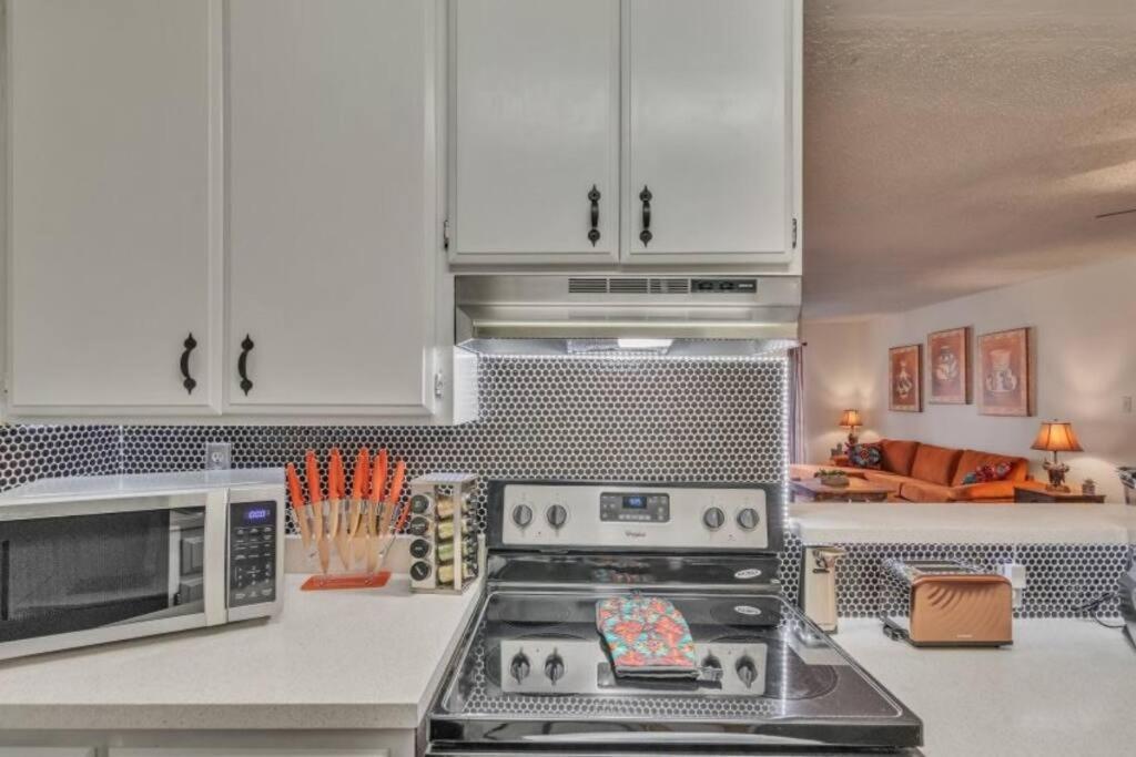 Sw Arizona Decorated 1 Bedroom Pool/hot Tub Phoenix