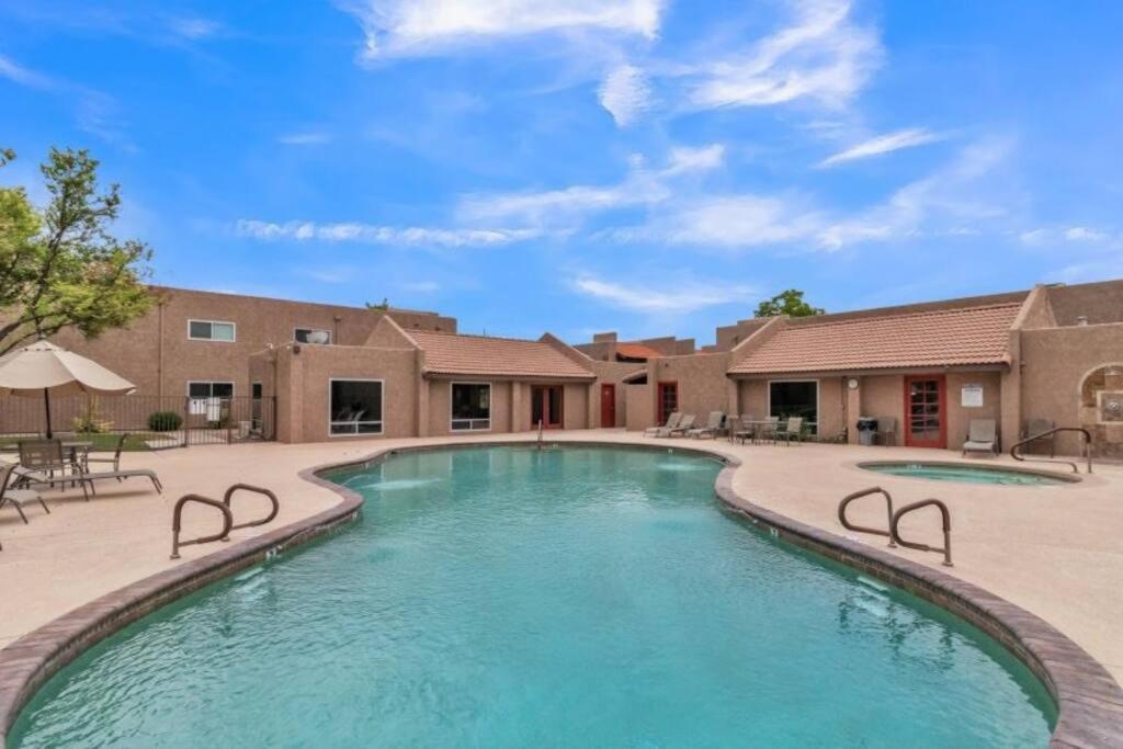 Sw Arizona Decorated 1 Bedroom Pool/hot Tub * Phoenix