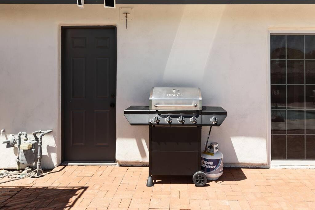 New! Scottsdale/phx Retreat, Heated Pool, Hot Tub * Phoenix