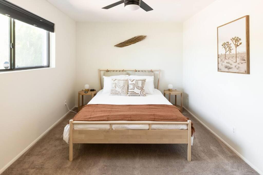 Casa de férias New! Scottsdale/phx Retreat, Heated Pool, Hot Tub Phoenix