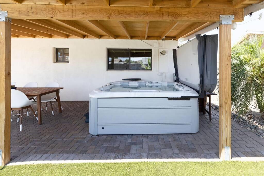 New! Scottsdale/phx Retreat, Heated Pool, Hot Tub