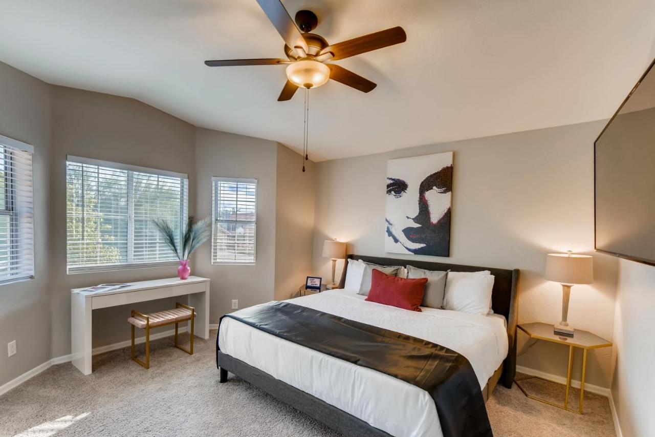 Retro Glam Hollywood Holiday home Phoenix