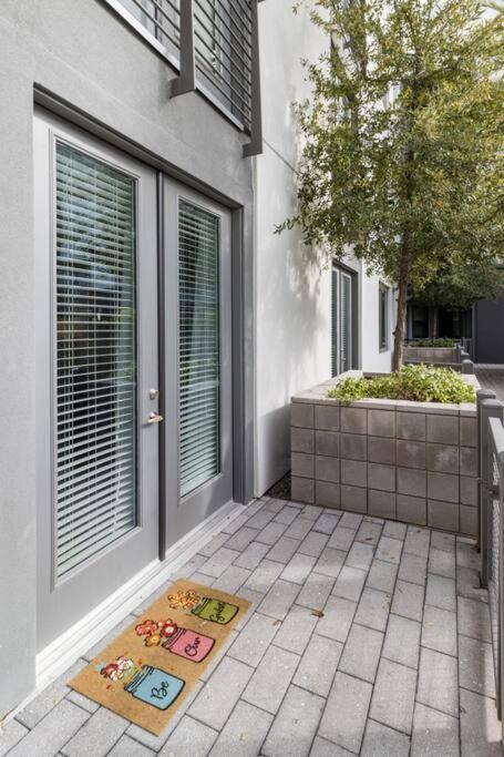 Apartamento Luxurious Poolside Oasis Heart Of Midtown! *
