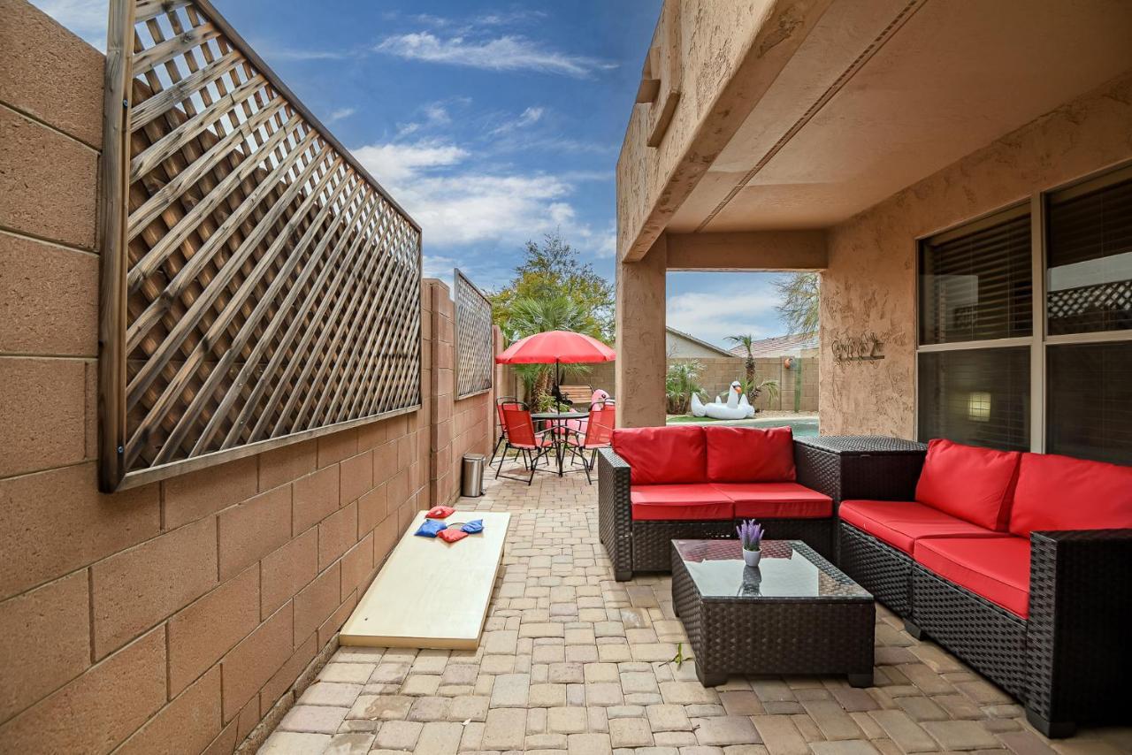 Casa de férias Chic Poolside Oasis - Karaoke - Bbq - Games *