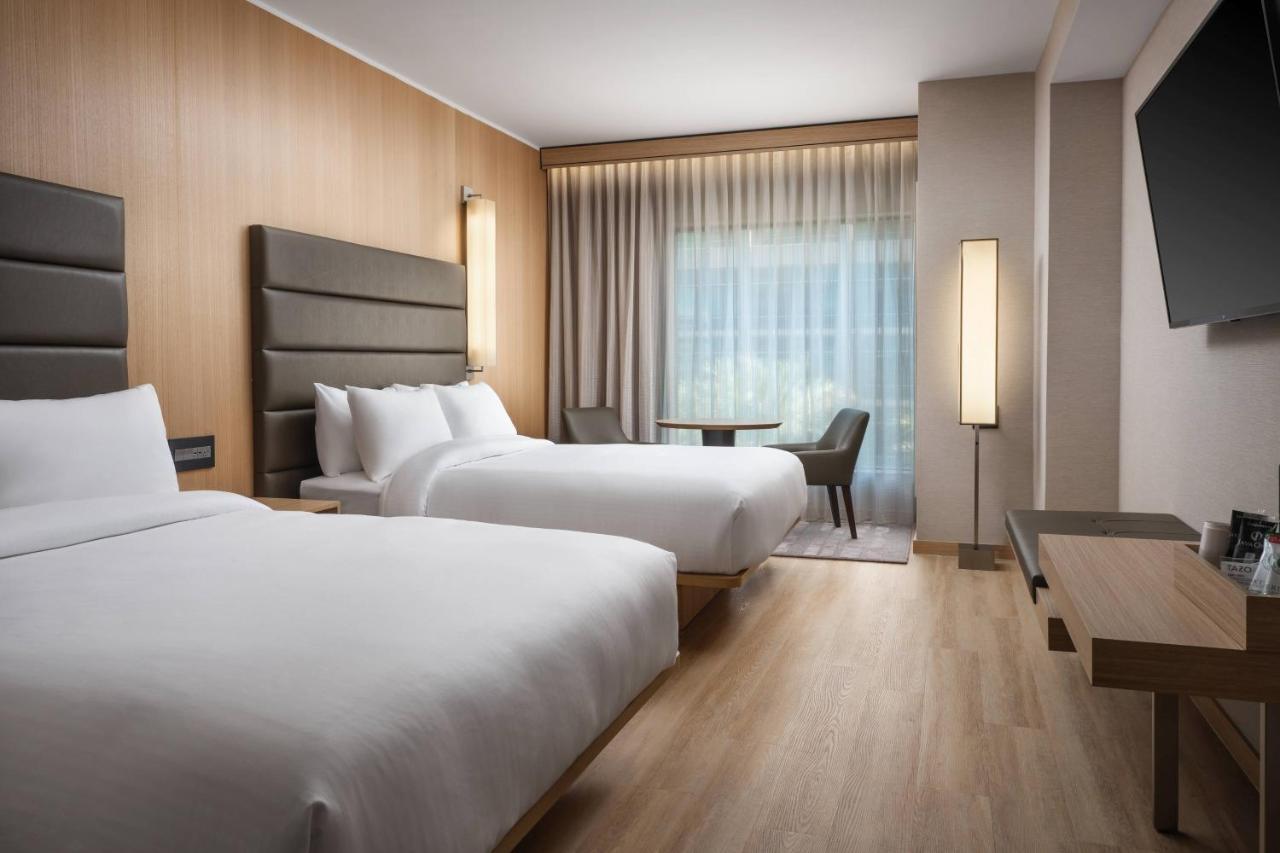 Ac By Marriott Downtown Hotel