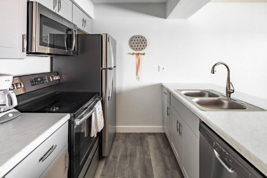 Gorgeous Cozysuites Camelback W Pool Parking 06 Phoenix