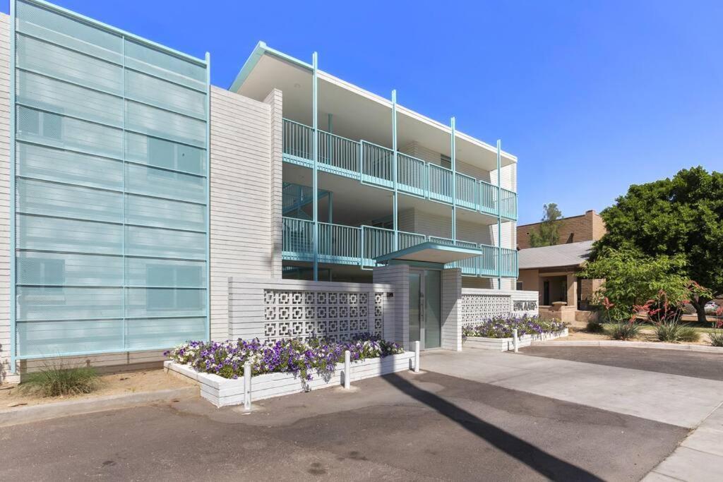Prime Dtph Location W Pool Phoenix
