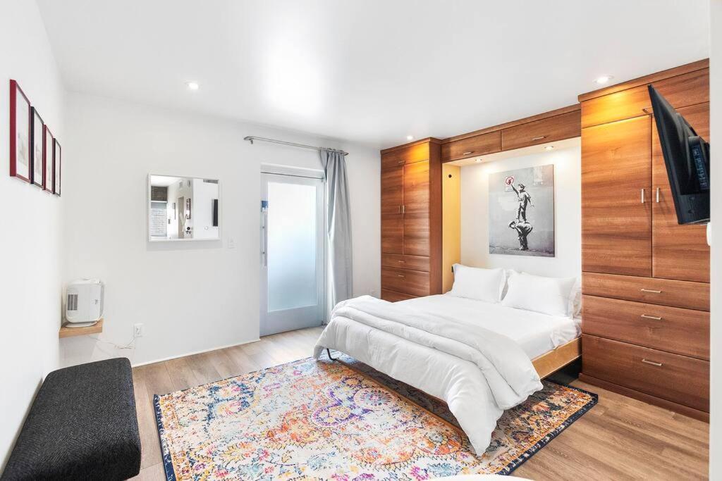 Apartment Efficient Design Concept - Walk Roosevelt Row. Phoenix