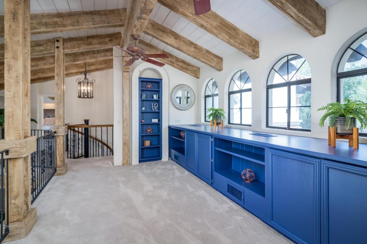 10br - Valley Vista Mansion *
