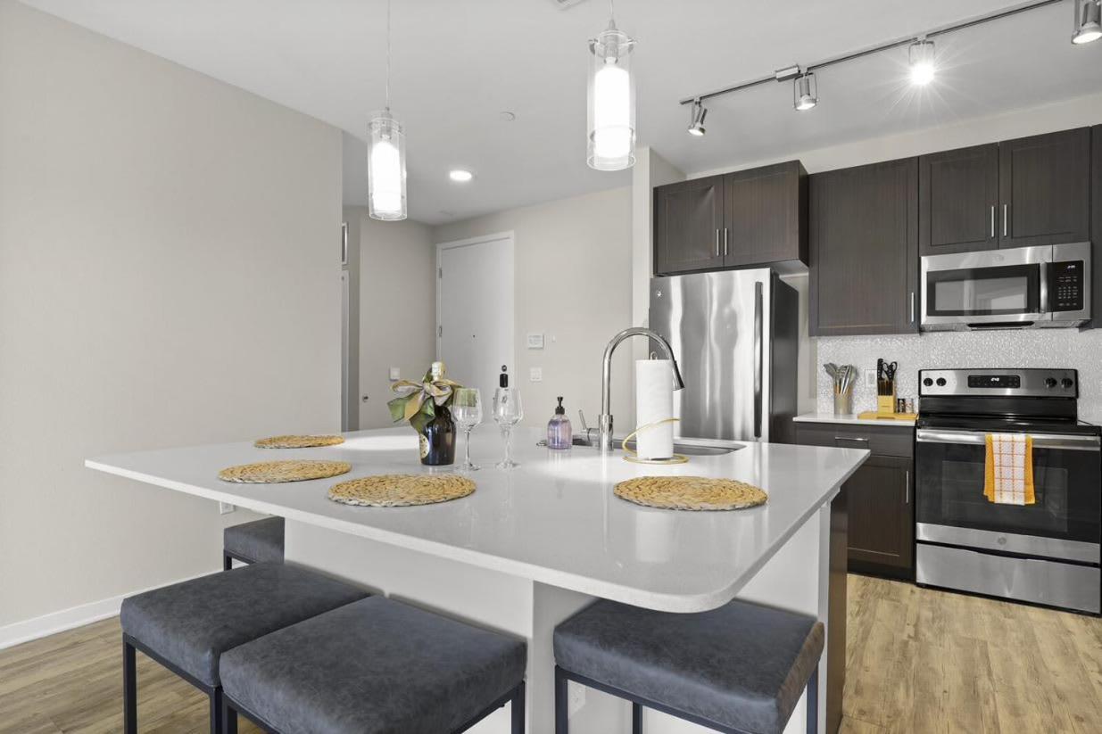 Paradise Cozysuites Under The Palms With Jacuzzi 18 * Phoenix