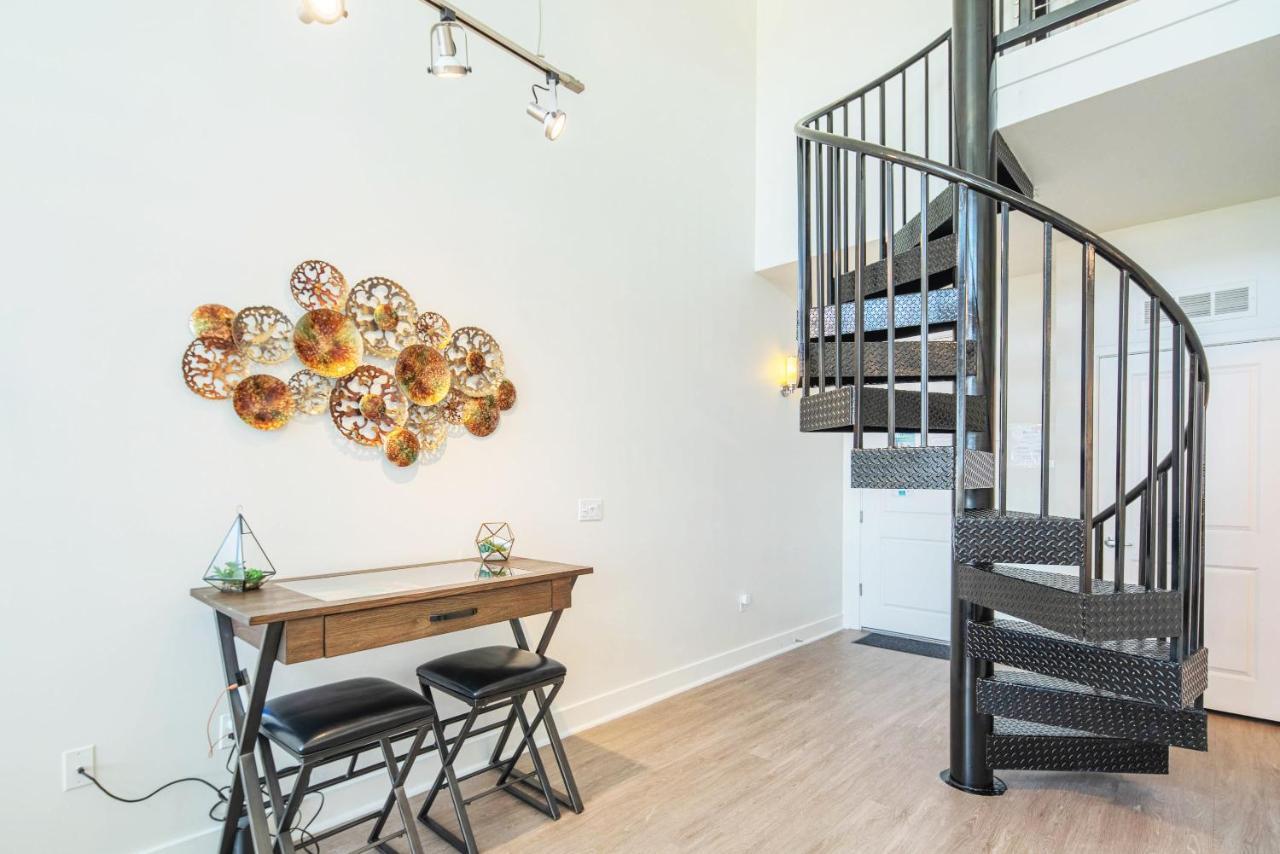 Loft With Views-king Beds-shop & Dine-1mi & Parking 4058 Apartment Phoenix