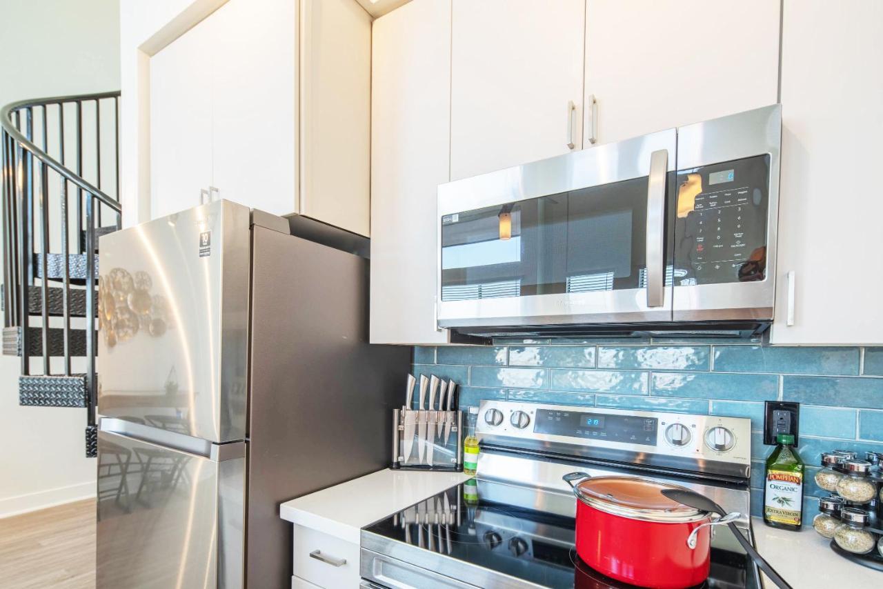 Loft With Views-king Beds-shop & Dine-1mi & Parking 4058 Apartment