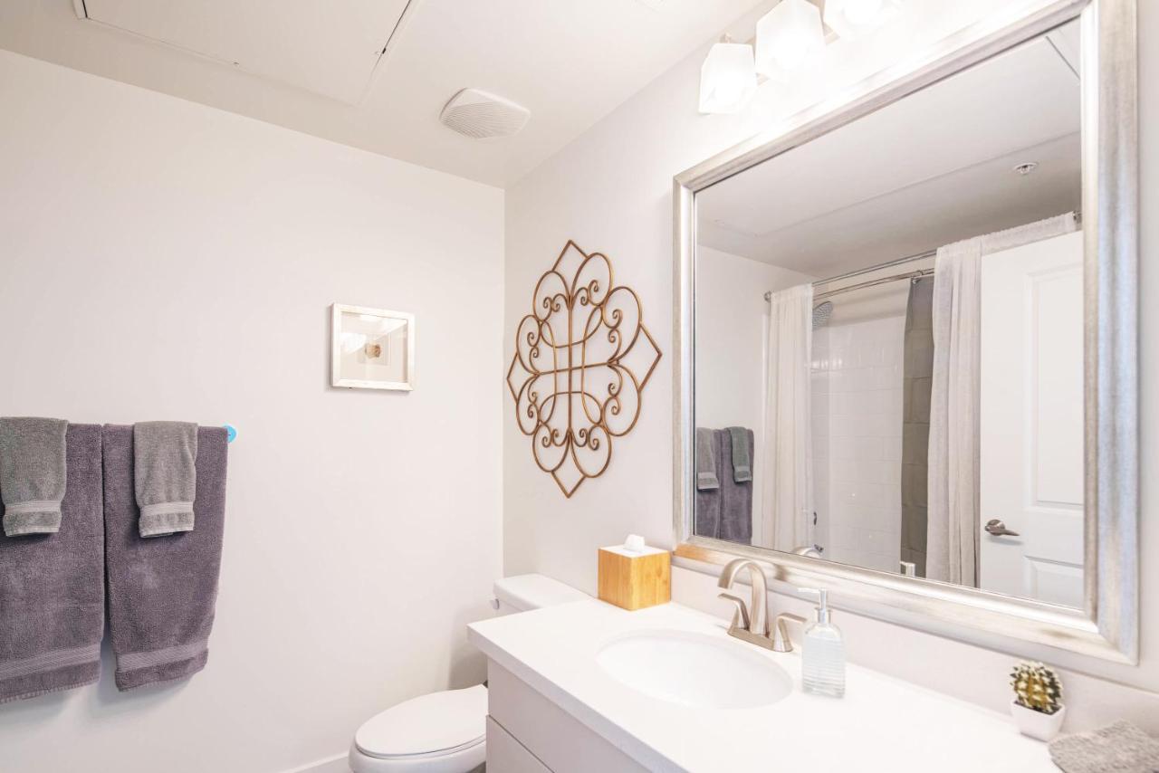 Apartment Loft With Views-king Beds-shop & Dine-1mi & Parking 4058 Phoenix
