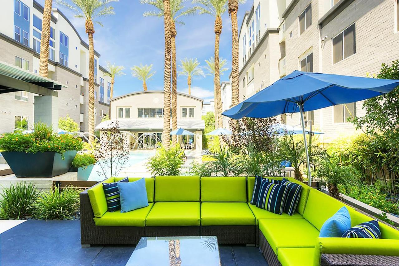 Apartment Loft With Views-king Beds-shop & Dine-1mi & Parking 4058