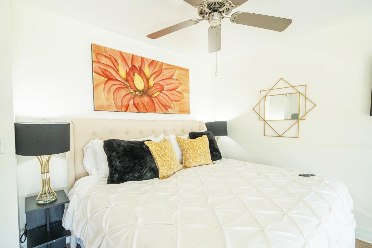 Apartment Loft With Views-king Beds-shop & Dine-1mi & Parking 4058 *