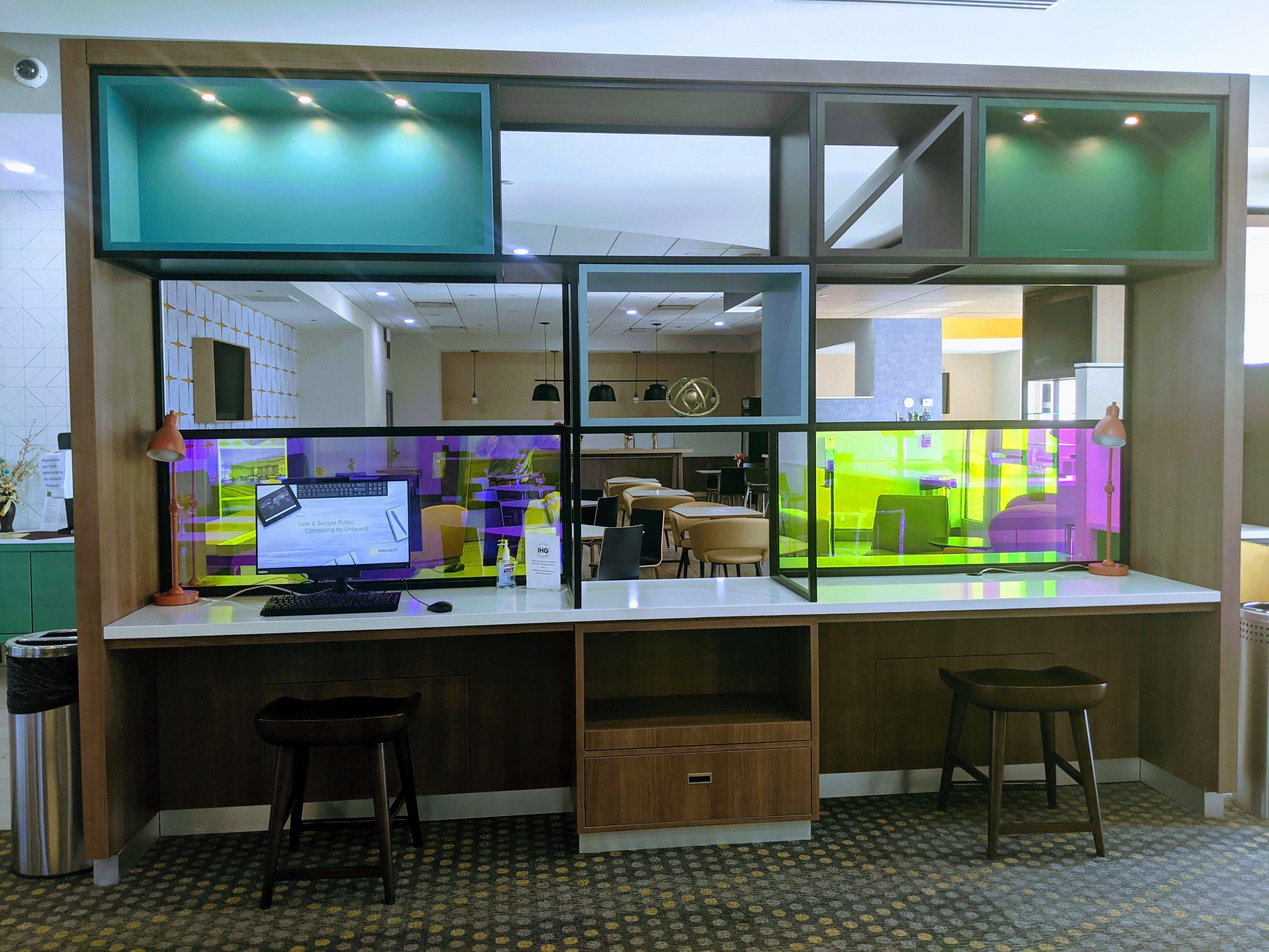 Holiday & Airport By Ihg 3* Phoenix