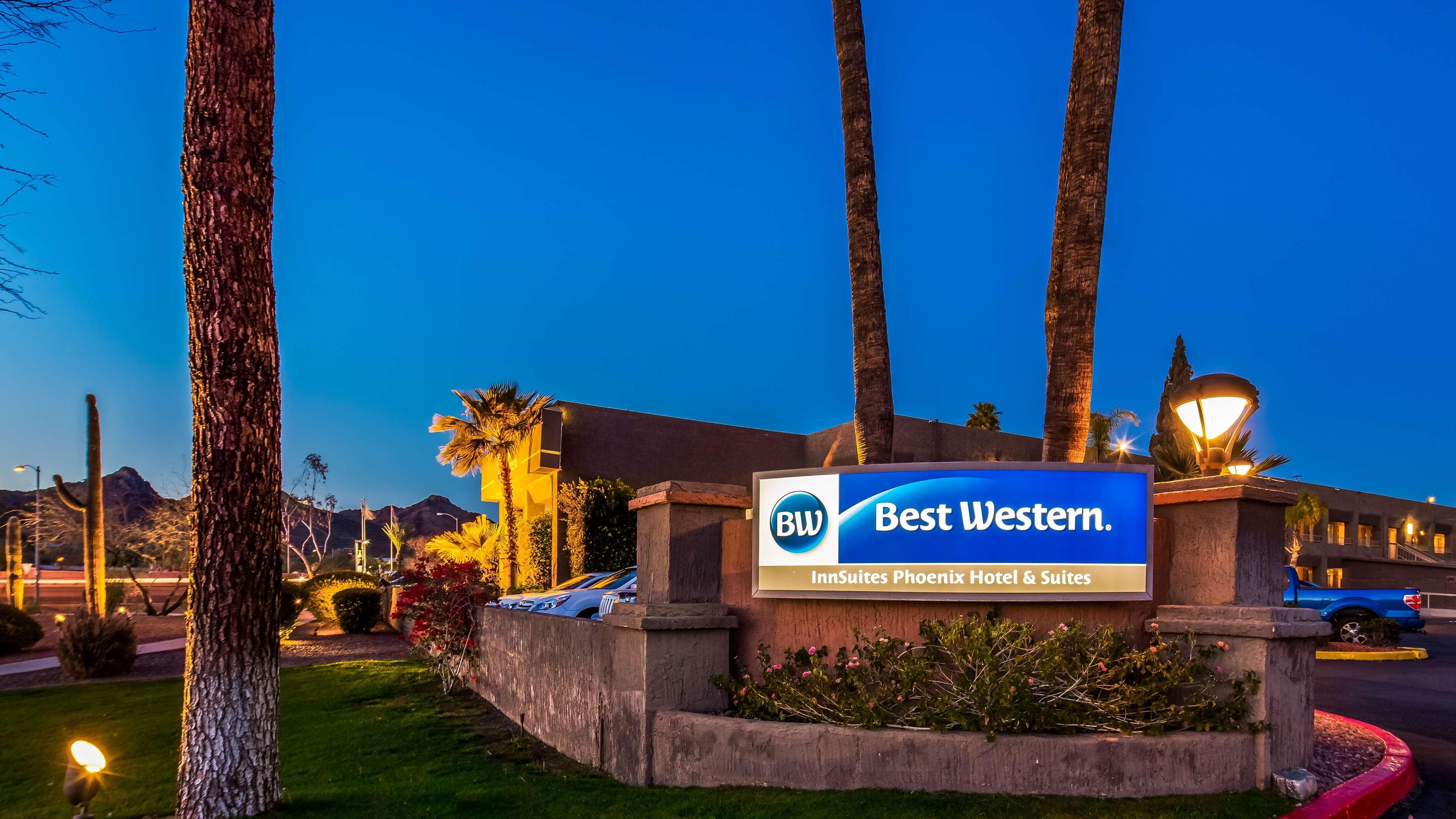 Western Innsuites & Phoenix
