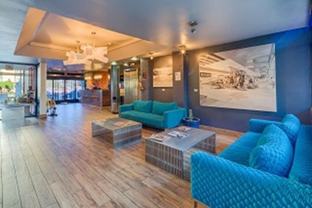 The Clarendon And (adults Only) 4* Phoenix