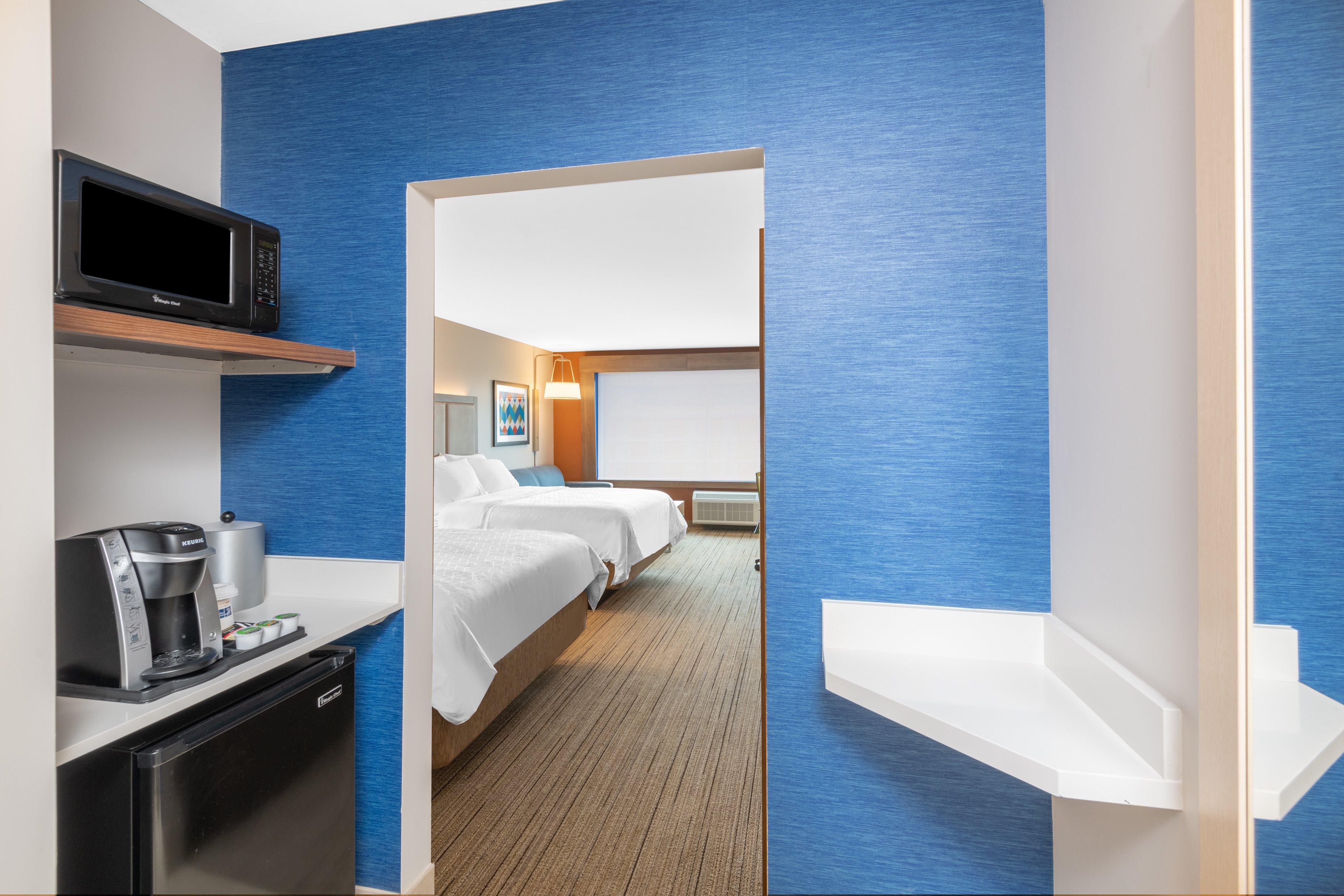 Express & - - Airport North By Ihg 3*