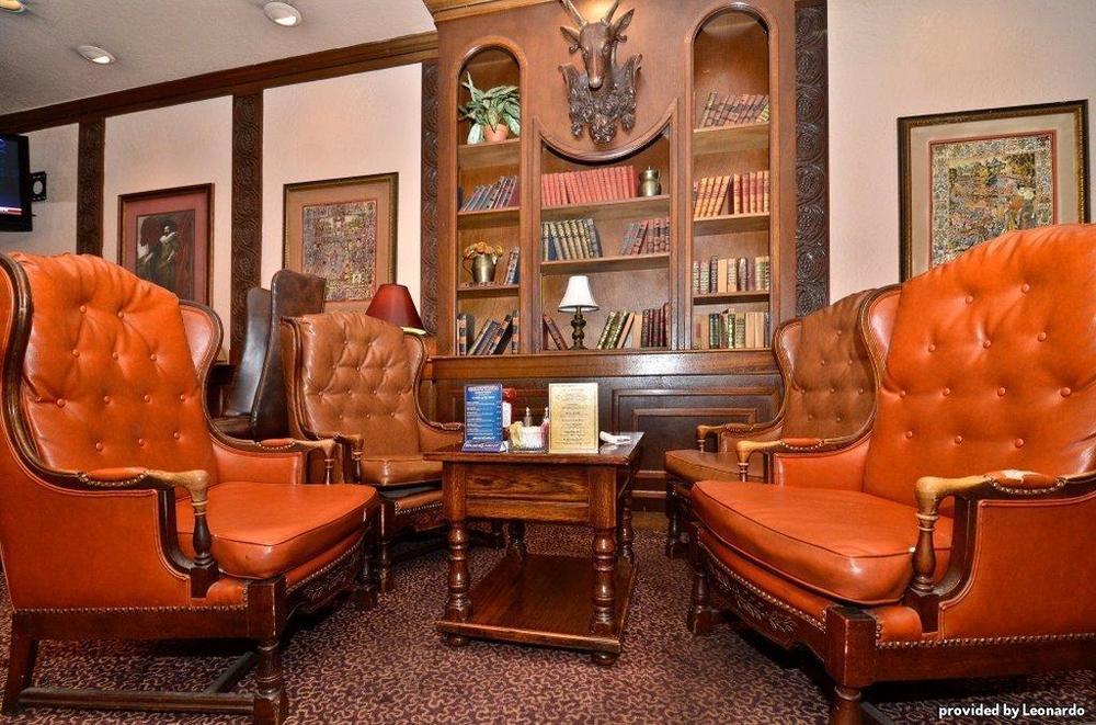 Inn Western Airport 3*