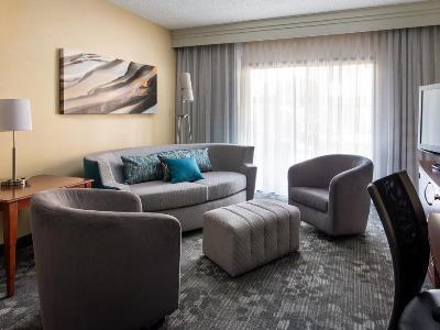 Courtyard By Marriott North Hotel 3*