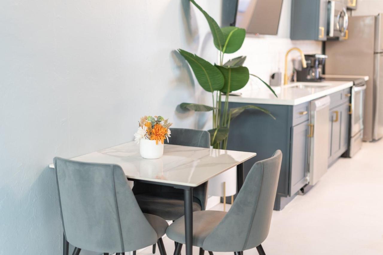 Avalon Suites Phoenix
