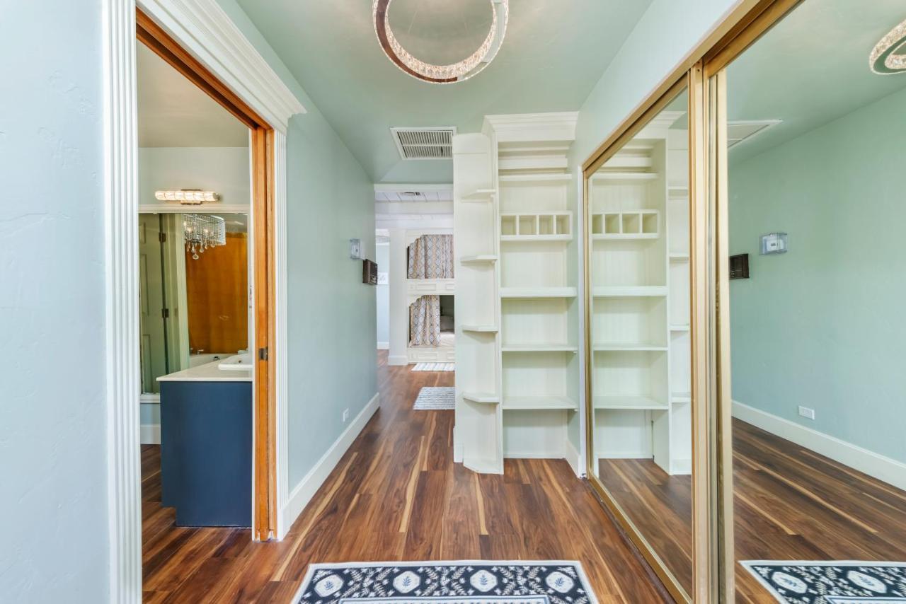 Smart Solution - Individual Private Bed-pods In Gorgeous Shared Space - Women Only Dorm In 5 - Coed House - Full-sized Mattresses In Individual Pods - With Built-in Private Storage - Gorgeous Shared - Affordable Luxury - Sparrow House * Phoenix