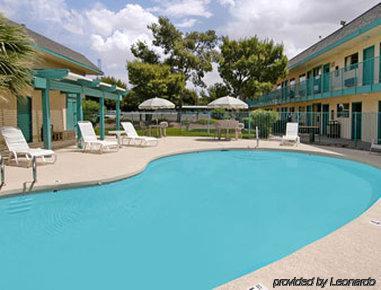 Motel Knights At N Black Canyon Hwy 2*